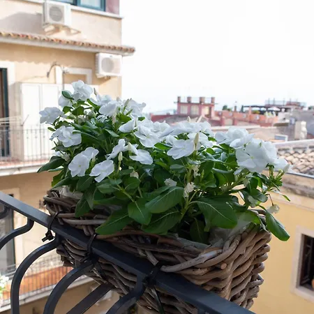 Villa D'Orville Luxury Suites Taormina-3